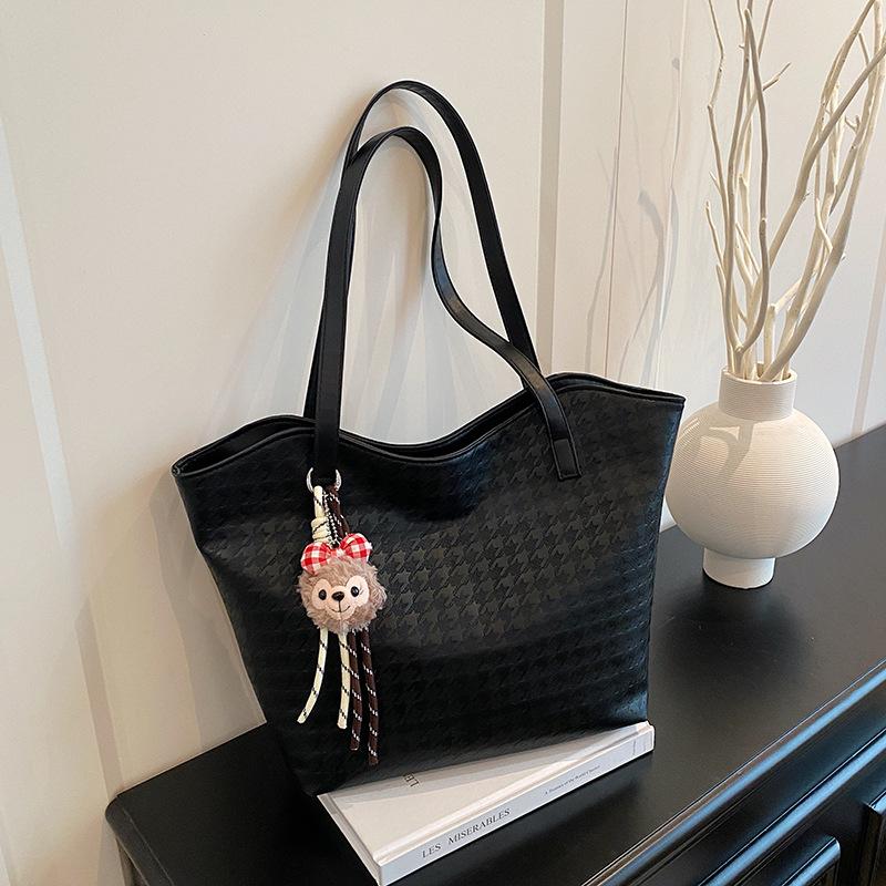 Shoulder Bag Summer Fashion Casual Simple Atmosphere Tote Bag Premium Commuter Versatile Handbag Women