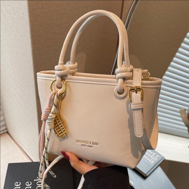 Fashion Handbag Women's New Shoulder Bag Casual Versatile Messenger Bag