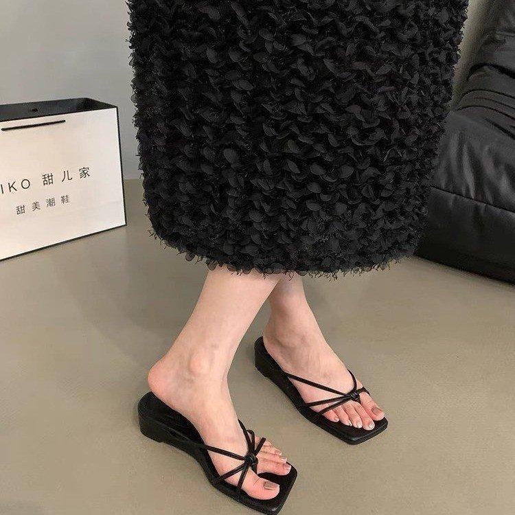 

Wedge heel French with skirt pinch flip-flops shoes women s shoes wear 2025 summer Internet celebrity leopard print sandals 40 чорний
