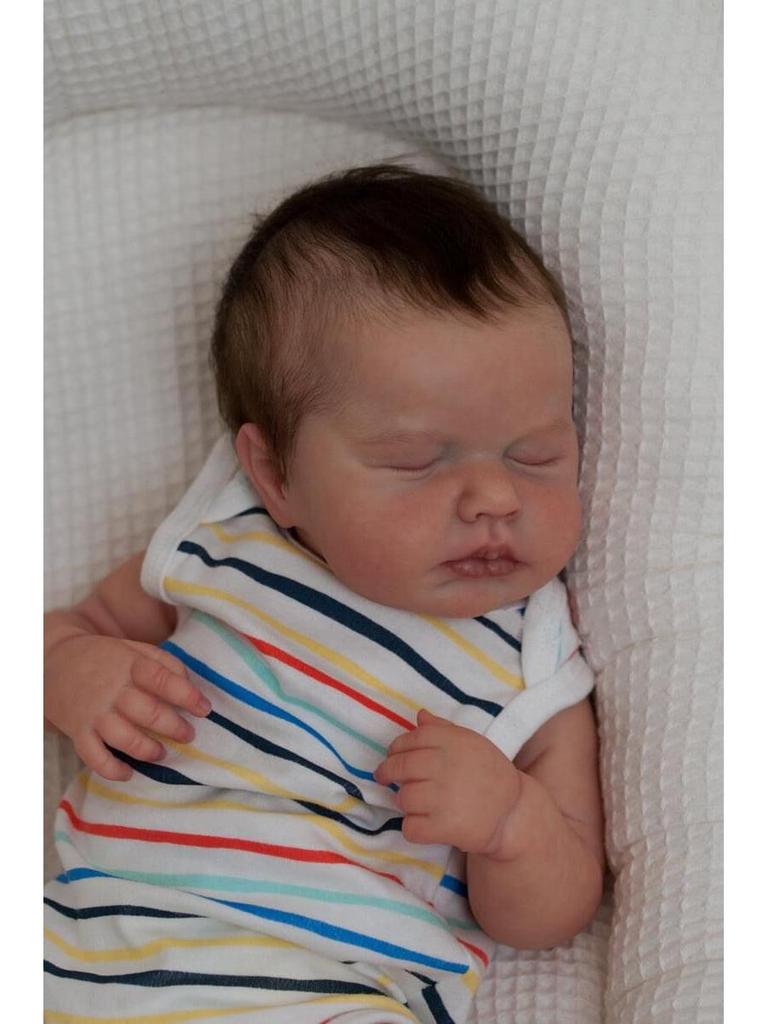 19-Inch Lifelike Loulou Reborn Baby Doll - Cute and Realistic Simulation Toy