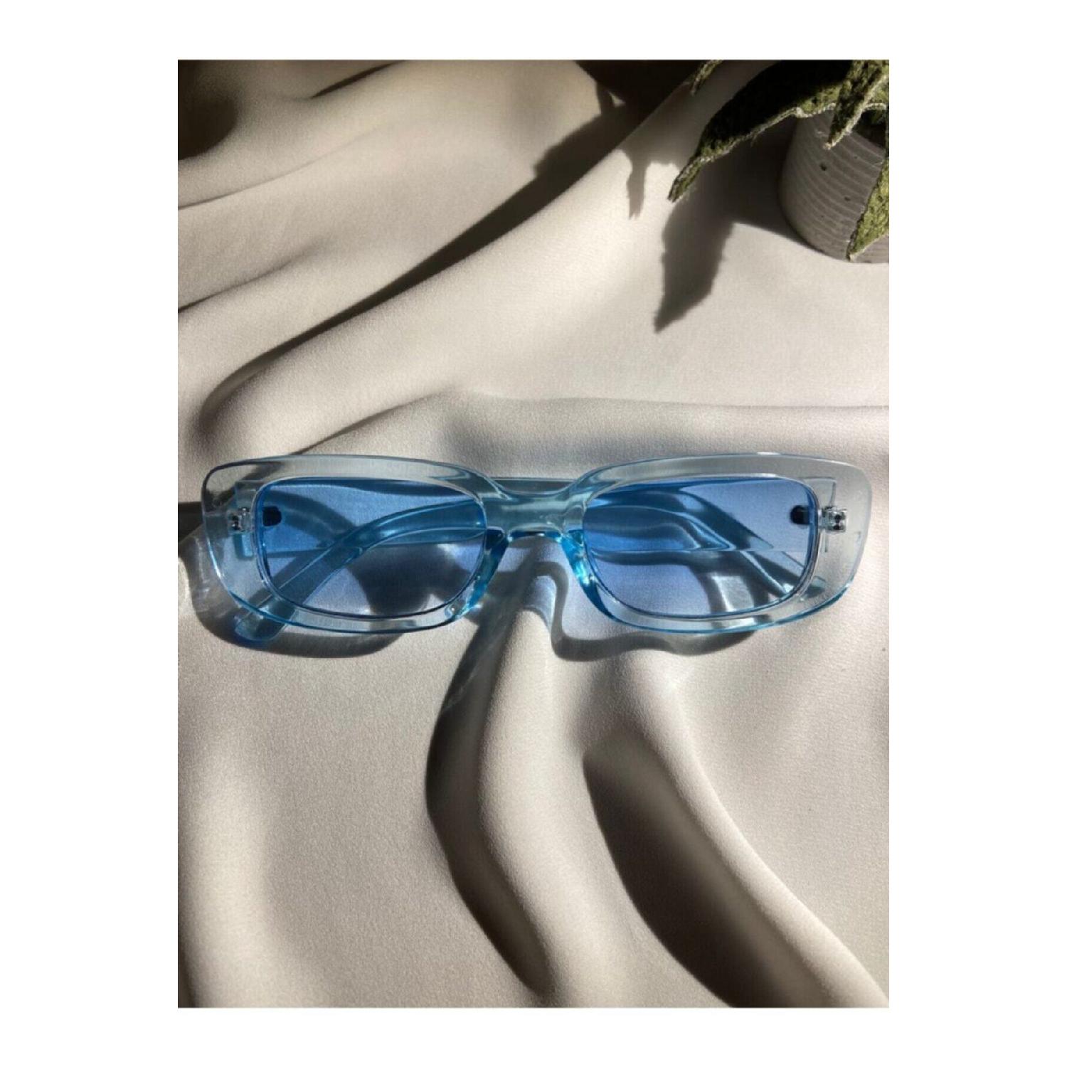 

Синие прямоугольные солнцезащитные очки