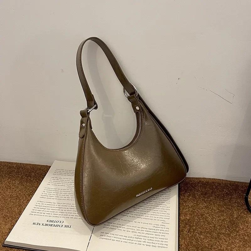 French Style Armpit Bag for Women  New High-end Versatile Designer Shoulder Bags Retro Waxed Oil Leather Bag