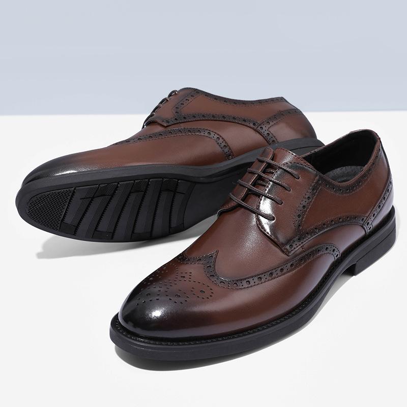 Men's Leather Shoes Floral Carving Brogue Shoes New Casual Oxfords Rubber Bottom Wedding Shoe Business Lace-up Men Dress Shoes