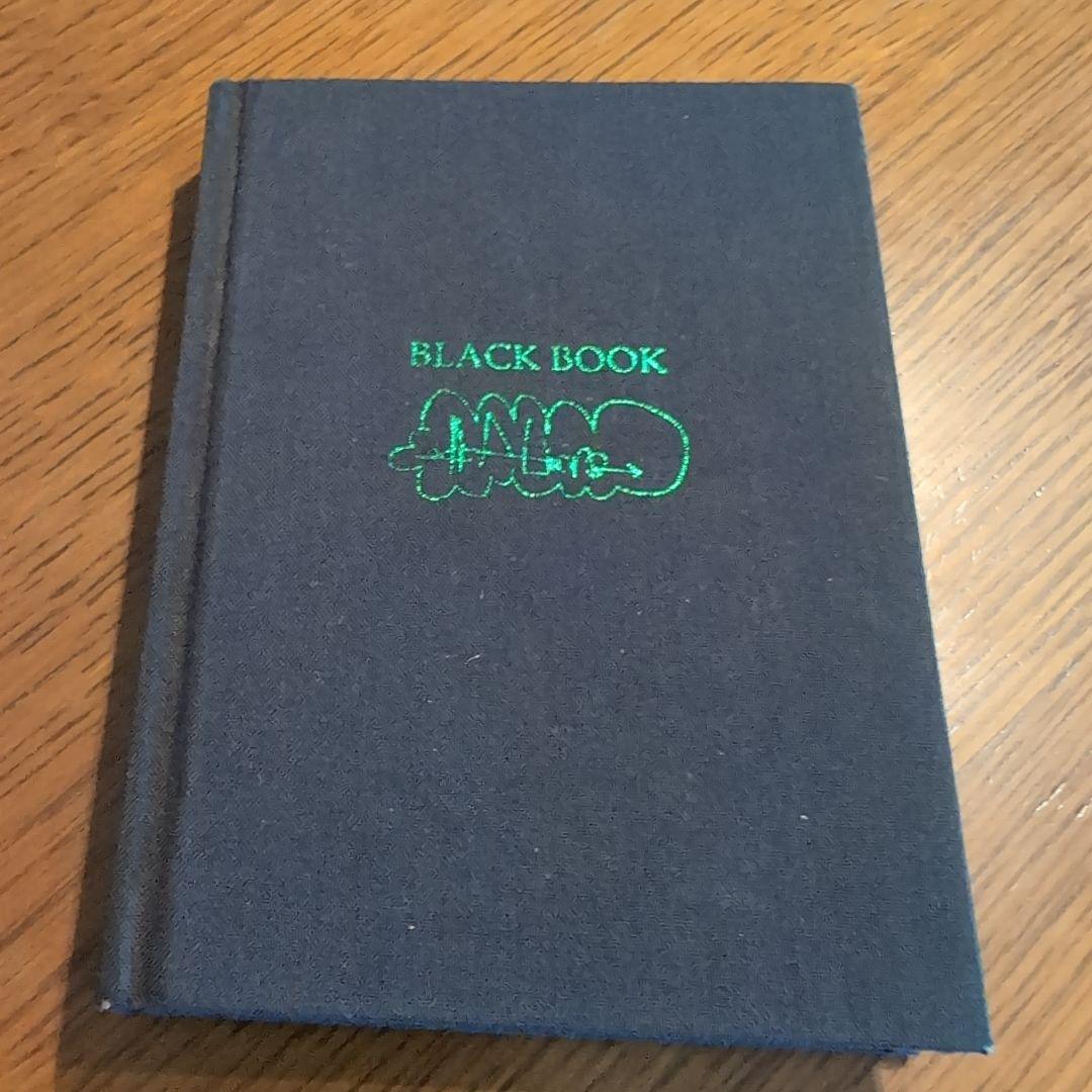 

[USED] BLACK BOOK