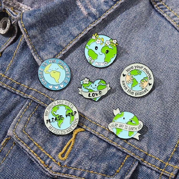 Green Circle/Heart-shaped Brooch Care for the Earth Lapel Pin Cartoon Enamel Pin