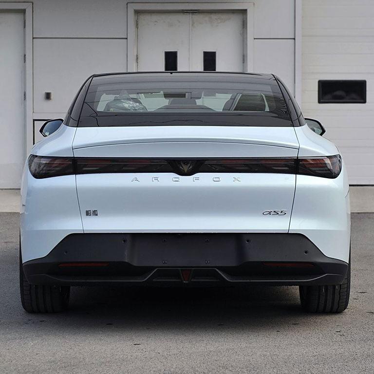 Jihu Alpha S5 Car Mudguards: Punch-Free Installation, International Sales