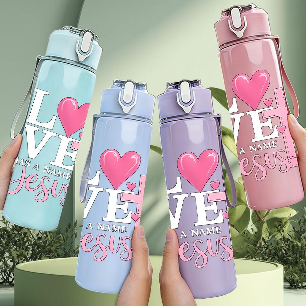 1PC I Love JESUS Cross Heart Print 750ml Color Plastic Sports Water Bottle Leakproof Flip Straw Lid Suitable for Sports Office Home Use