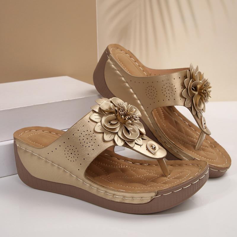 Flower platform flip-flops women's new summer fashion casual wedge heel pinch foot platform beach shoes