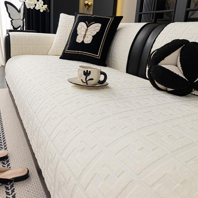 1pcs Retro Plush Couch Cushions Straight Leather Sofa Protective Pad Anti Wrinkle and Wear-resistant Machine Washable Dust-proof and Non-slip Cloth