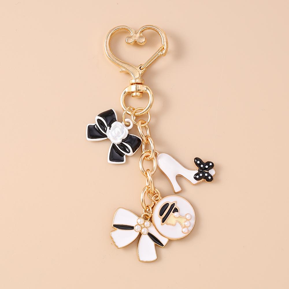 Cute Beaded Pearl Flower Keychain Women Girls Ribbon Bowknot Key Ring Pendant for Handbag Decor Handmade Key Chain Jewelry Gift