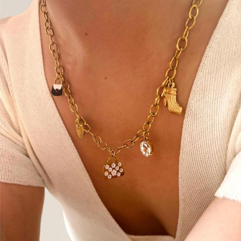 Rhinestones Embellished Love Sachet Charm Necklace Stainless Steel Clavicle Chain Fashion Jewelry Accessory