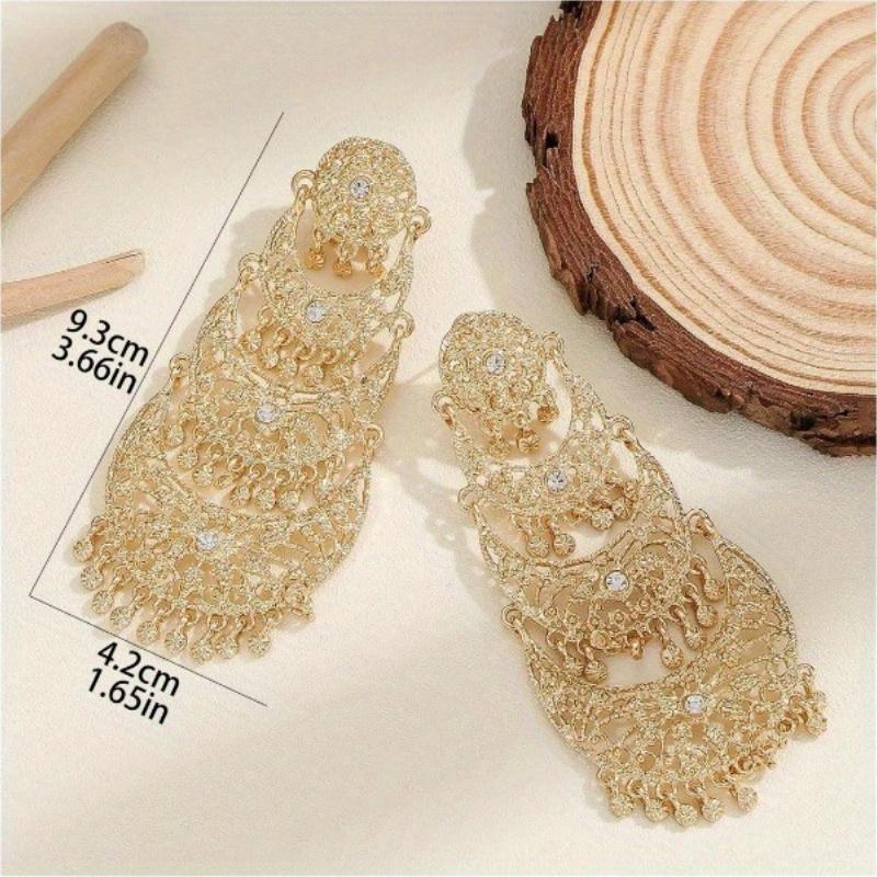 1 Pair of Long Hollow Design Earrings, Perfect for Women To Wear At Parties, Weddings, Dates, or As Gifts