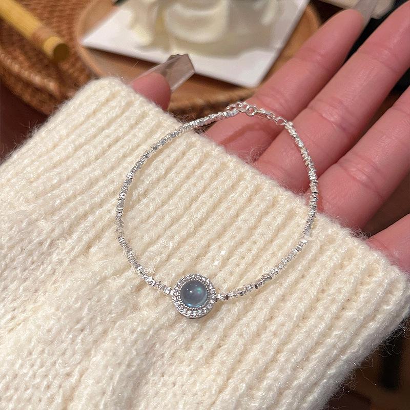 

Женский браслет из натурального жемчуга неправильной формы и дробленого серебра 925 пробы - Холодный стиль, Универсальная нишевая бижутерия