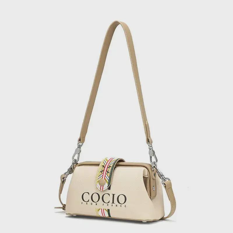 COCIO Retro National Style Versatile Shoulder Bag CC161