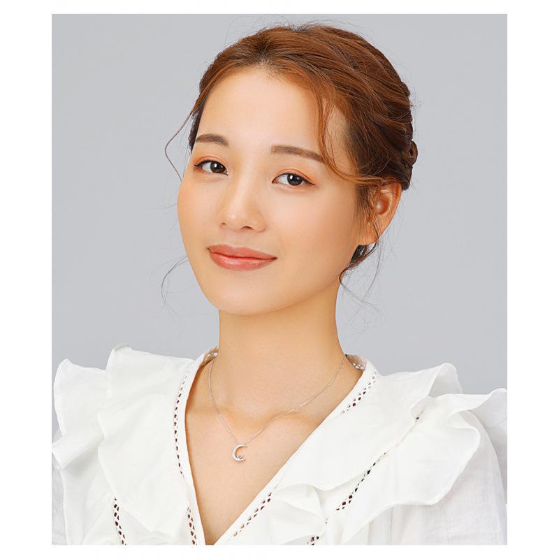 Japanese & Korean Star and Moon Clavicle Necklace for Women - Elegant Minimalist Design