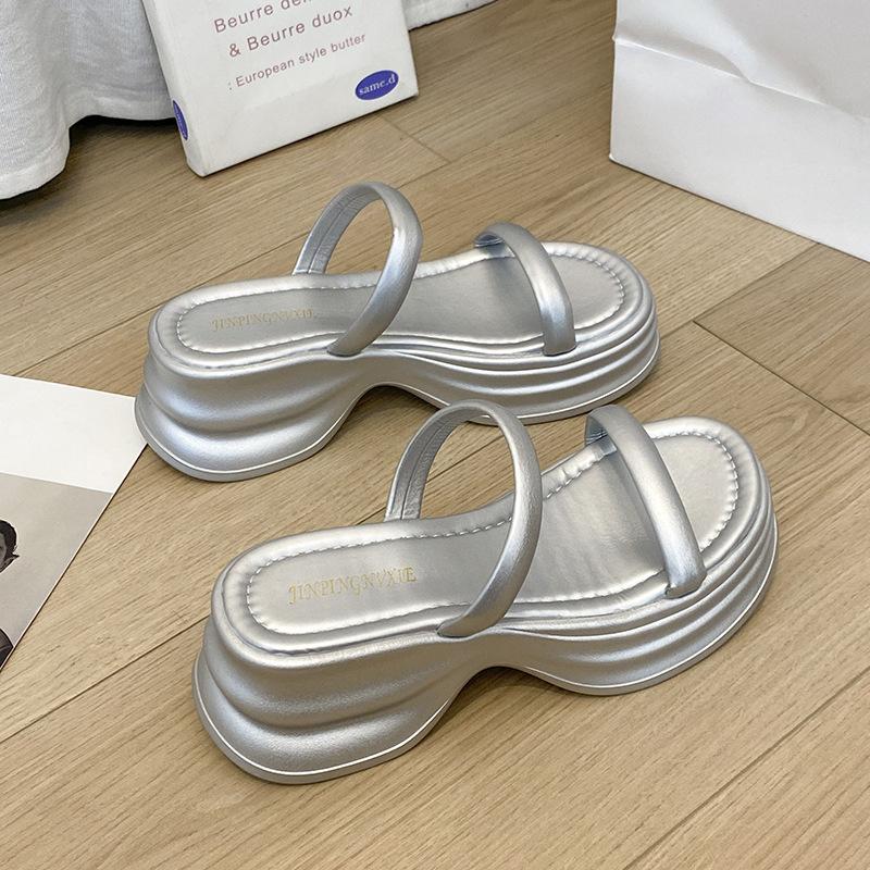 

2025 туфли на высоком каблуке крутые шлепанцы шлепанцы женские летние носить красивые толстая подошва увеличение высоты юбка мода высококлассные новые 39