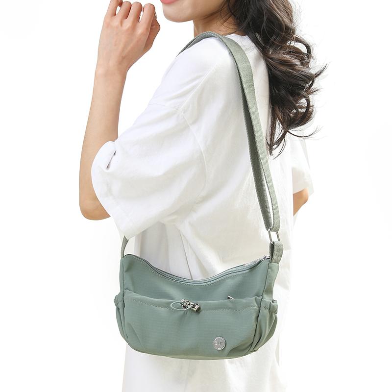 Large Capacity Shoulder Bag Commuter Women's Bag Lightweight Commuter Crossbody Bag