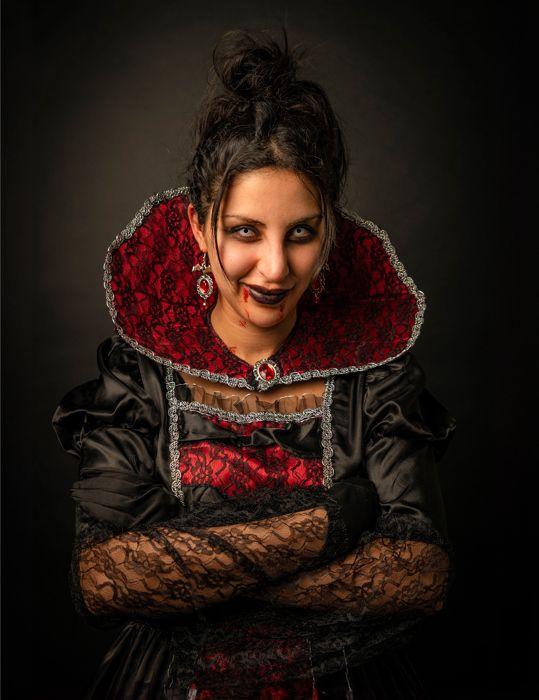 Déguisement vampire baroque luxe femme Halloween