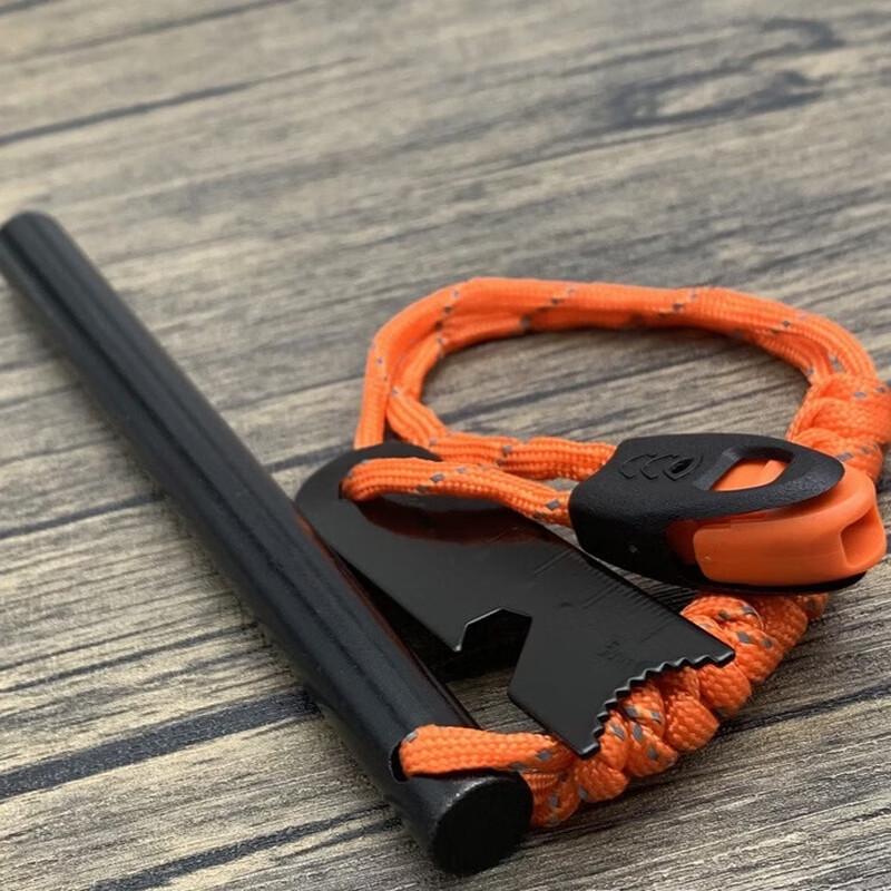Outdoor Survival Paracord Whistle with Fire Starter