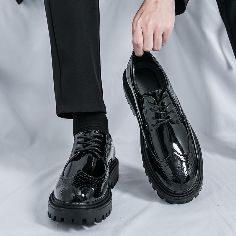 Frühlings Herren Atmungsaktive Geschnitzte Oxford Schuhe Luxusmarke Bequem Schnürschuhe Block Schwarz Weiß Colorblocked Lässige Lederschuhe