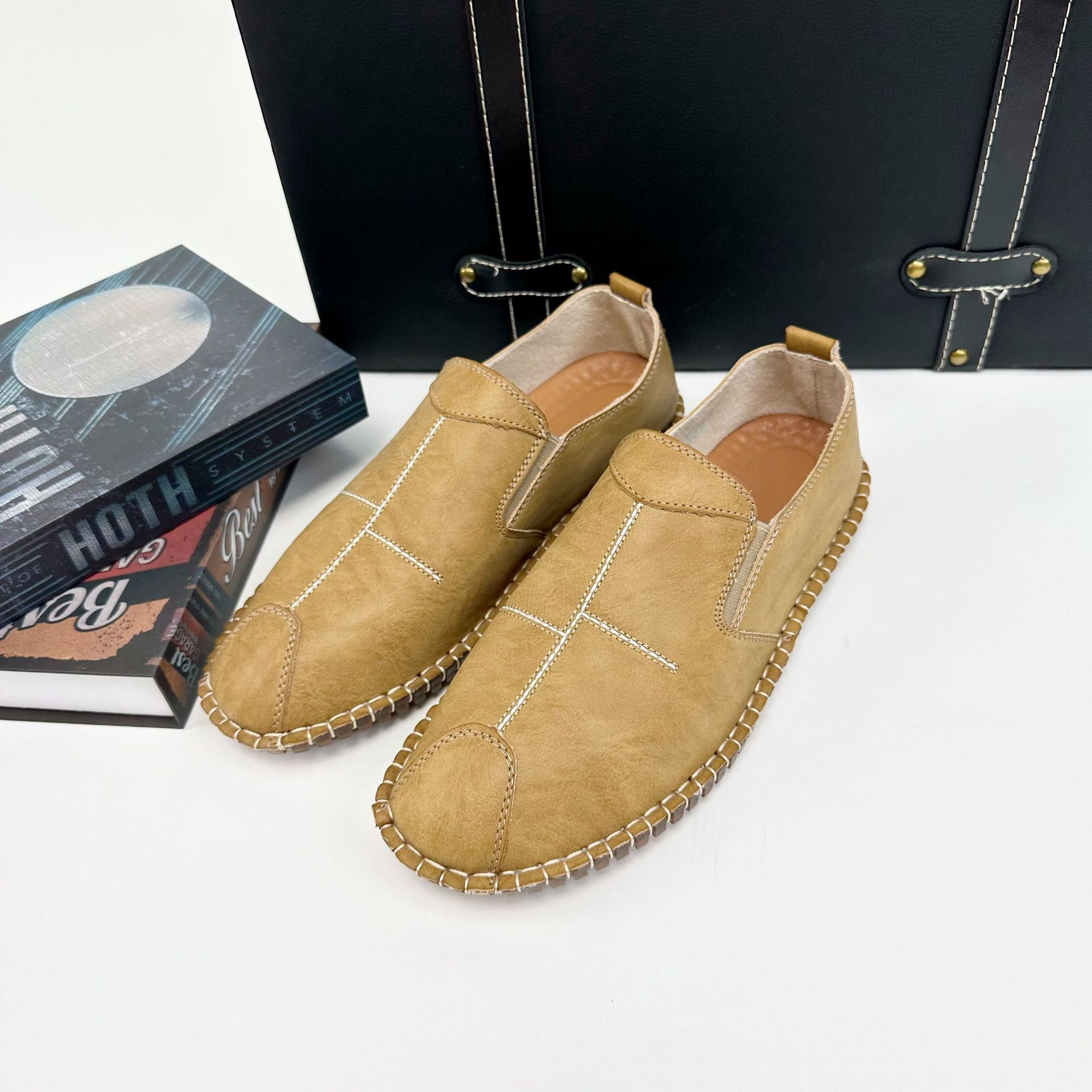 Летняя мужская кожаная обувь простая модная повседневная обувь легкая дышащая нескользящая мягкая мужская обувь мягкая кожа мягкая подошва 38