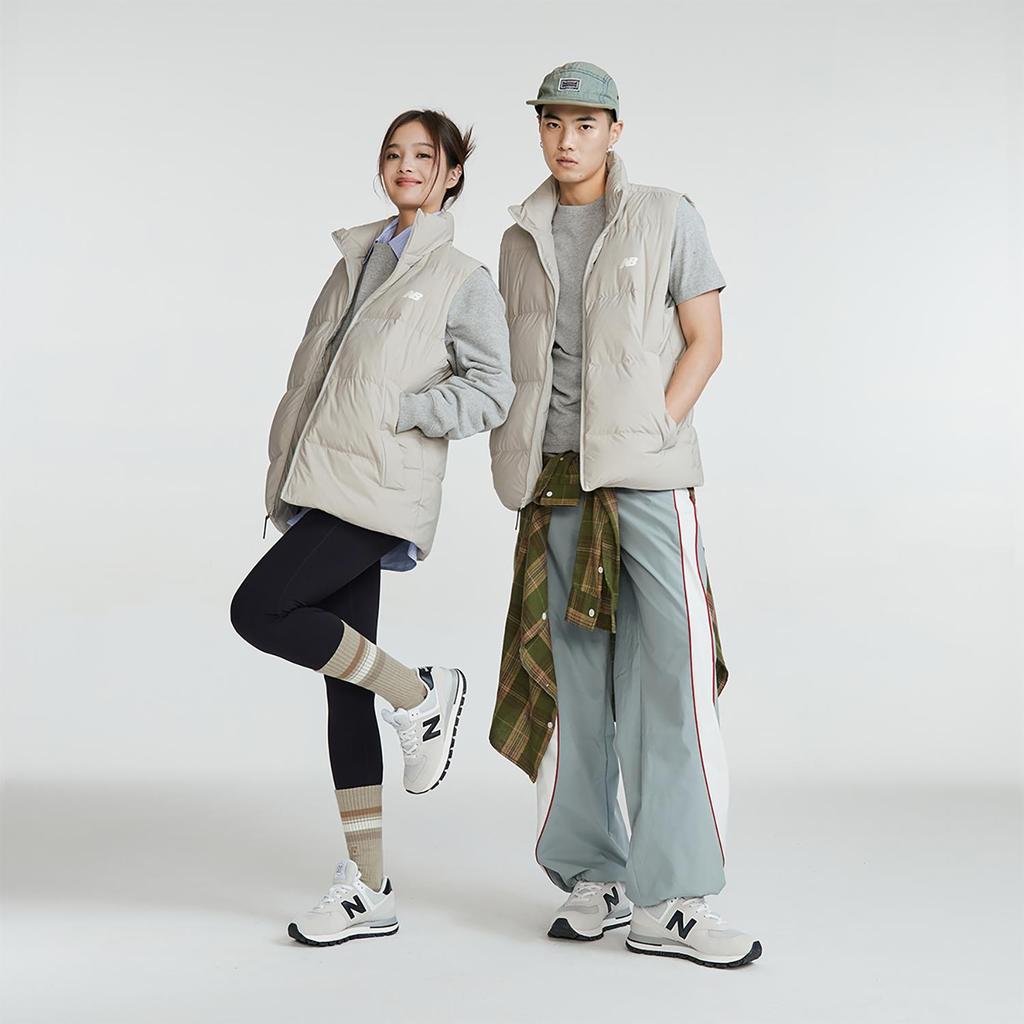 New Balance Down Vests Unisex Light Khaki Stand Collar Moderate (Unisex) Down Vests AMV34325 SEN