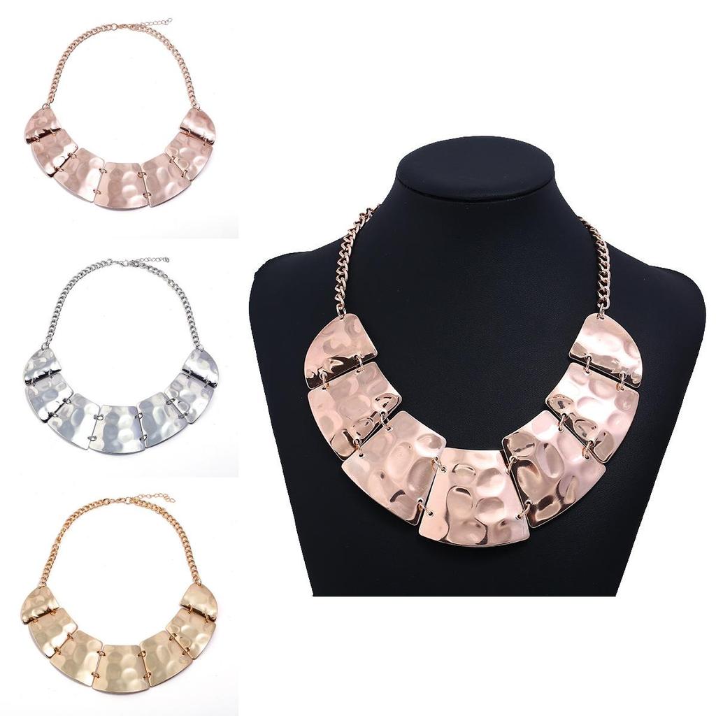 Euro Style Metal Necklace With Electroplated Surface For Stylish