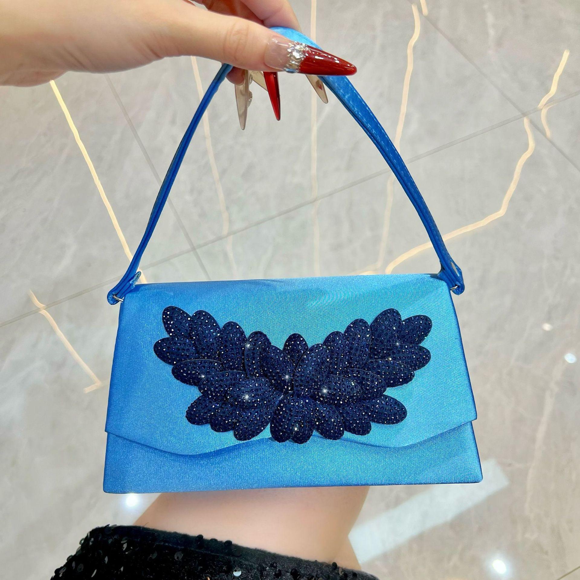 Retro dinner bag, simple personality, fashionable rhinestone clutch bag, diamond-encrusted high-end light luxury messenger bag синий