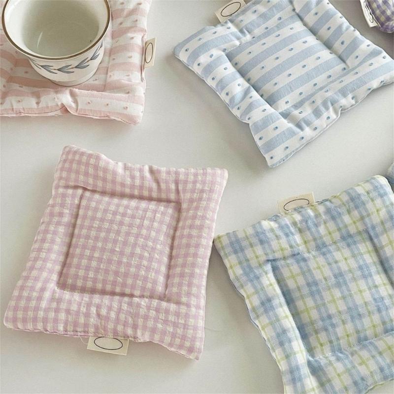 Washable Thick Placemats With Checkered Striped Dot Design Heat Insulation Table Protectors Coasters Small Cushions
