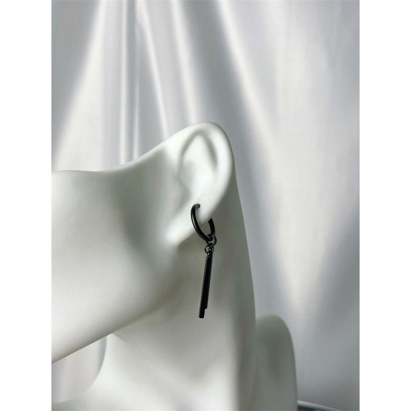 

Панк Холодный Нишевый Стиль Фантазийные Нейтральные Серьги-Кольца Женские Серьги-Гвоздики Женские Двойные Палочки Уличные Не Прокалывающие Зажимы для Ушей Мужские Серьги 82 [Black Single Only Needs Ear Holes]]