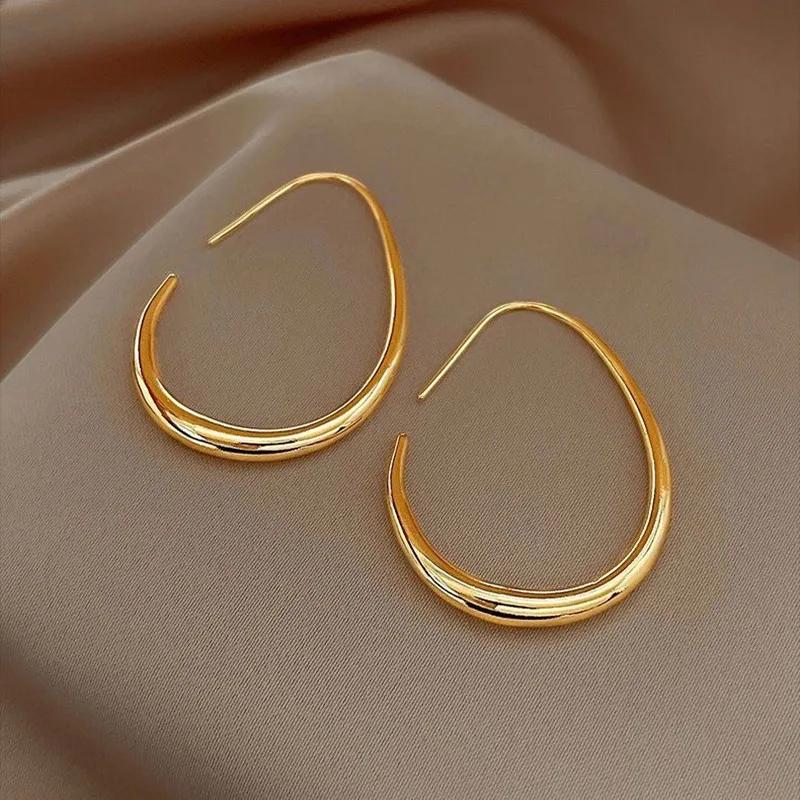 European and American Light Luxury Personalized Hong Kong Style Fashion Geometric Earrings Women s Exquisite Earrings
