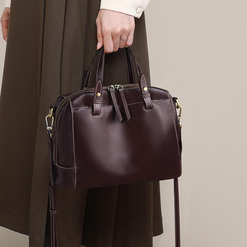 Bag women's autumn and winter new handbag large-capacity messenger bag leather high-end shoulder women's bag luggage