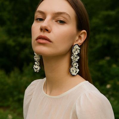 Bohemian Fashion and Elegance Contrasting Color Metal Flower Pendant Earrings Light Luxury Versatile Daily Wear Women
