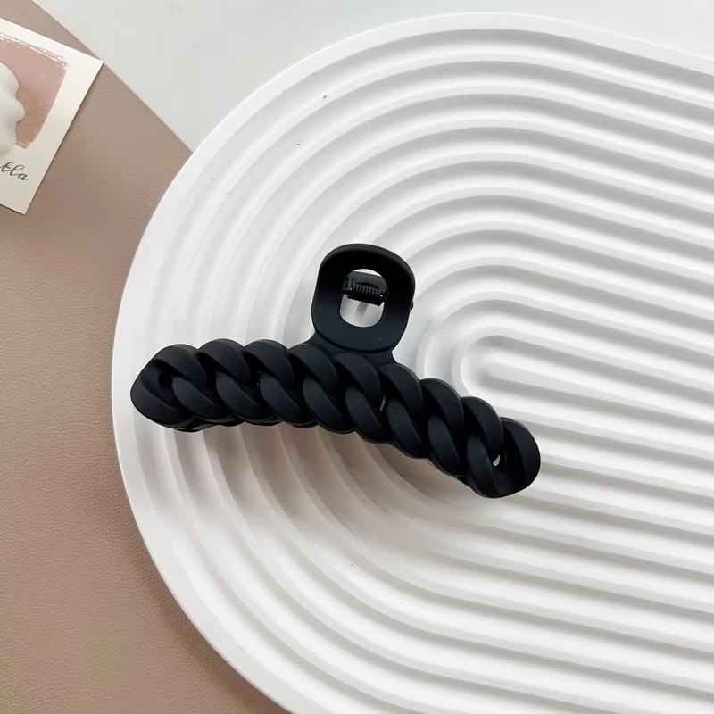 Frosted Chain Large Hair Clip for Women Elegant Shark Clip Hair Claw Fashion Girl Hair Clamp