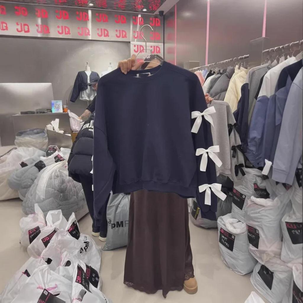 Spring 2024 Women's Bow Round Neck Loose Sweatshirt - Versatile & Stylish