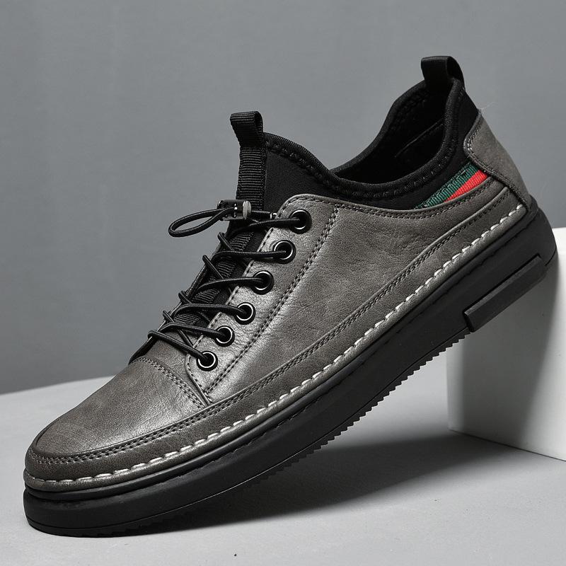 Frühjahrssaison 2025 neue schwarze tägliche kleine Lederschuhe Herrenschuhe Low-Top atmungsaktiv vielseitig sportlicher Stil lässige Board-Schuhe