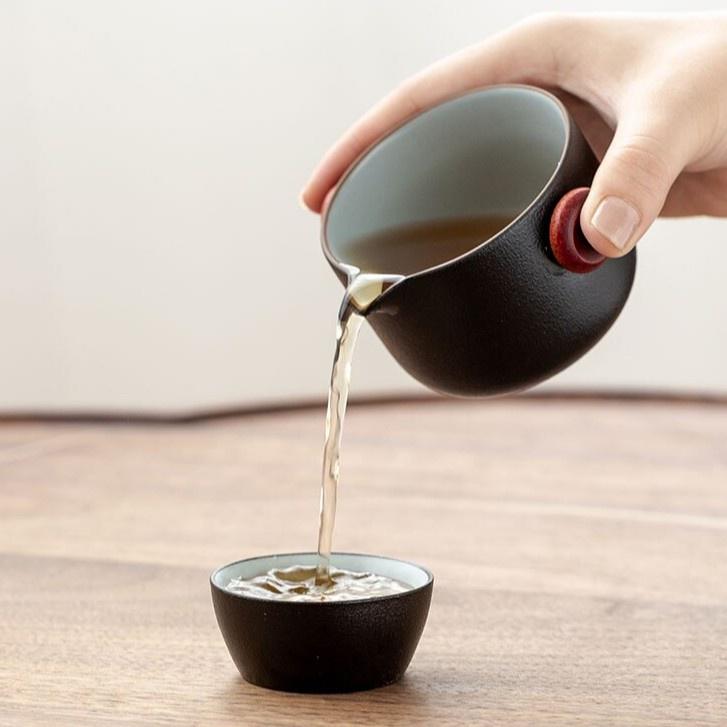 Black Ceramic Quick Tea Set One Pot Two Cups Kung Fu Tea Set Portable Ceramic Tea Set