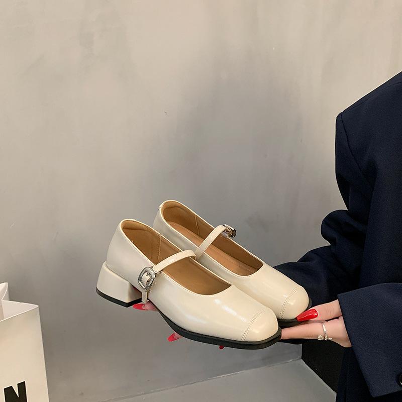

Square head small fragrant single shoes 2025 new Internet celebrity small leather shoes femininity versatile simple thick heel Korean Mary Jane 35