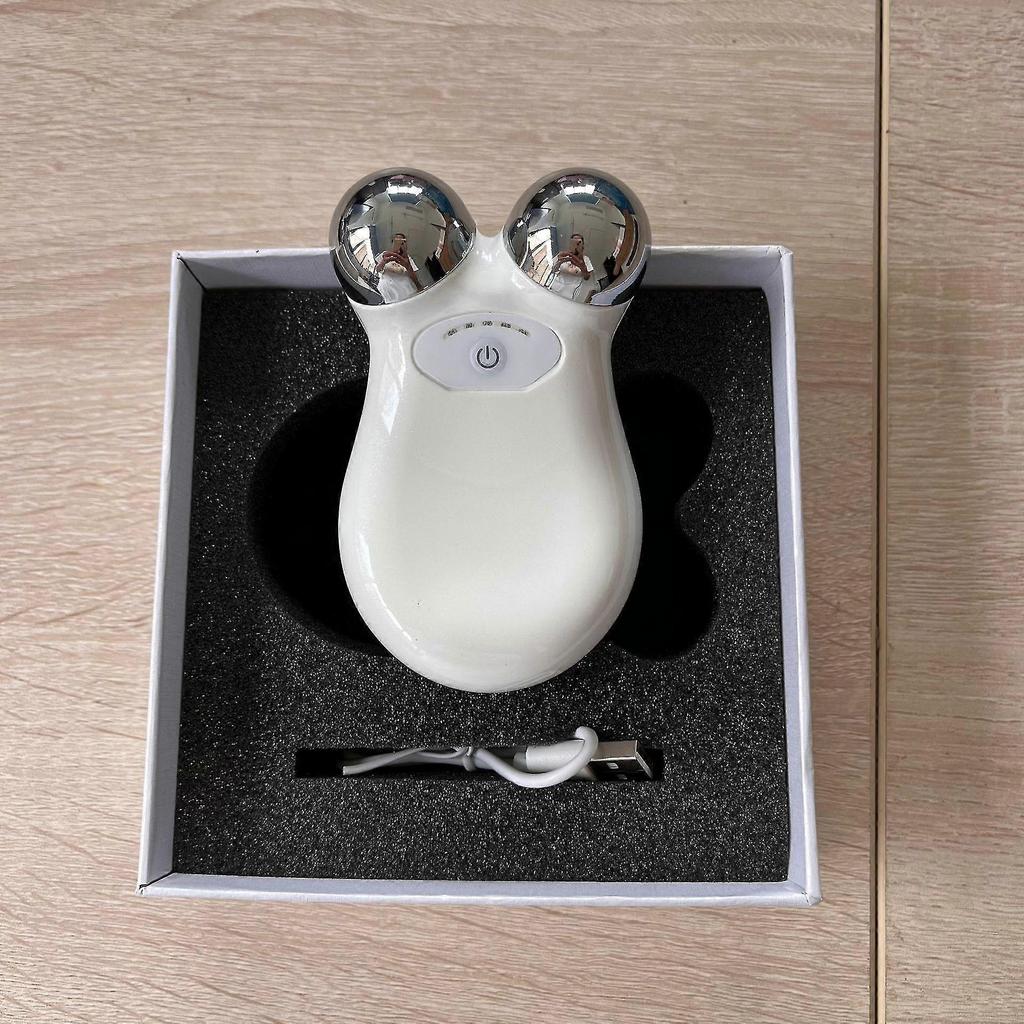 Home facial lift roller skin rejuvenation introduction device microcurrent beauty device