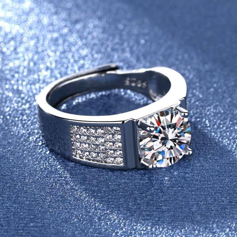 Imitation Mozzarella Diamond Men's Ring, Diamond Ring 1 Carat Ring, Slightly Set with Atmospheric Fashion and Versatile Boss Men's Ring Alive
