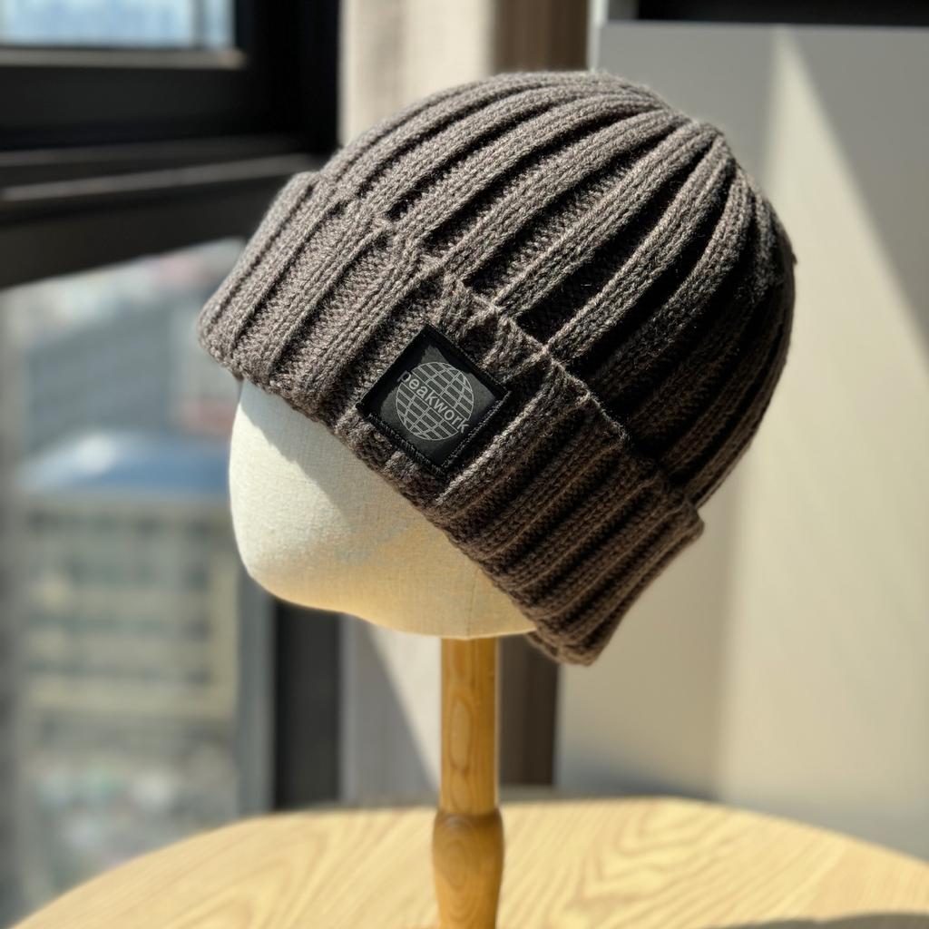 New Autumn and Winter Letter Embroidered Woolen Hat for Men Korean Version Versatile Warm Knitted Cold Hat Women's Trendy Brand Small Face