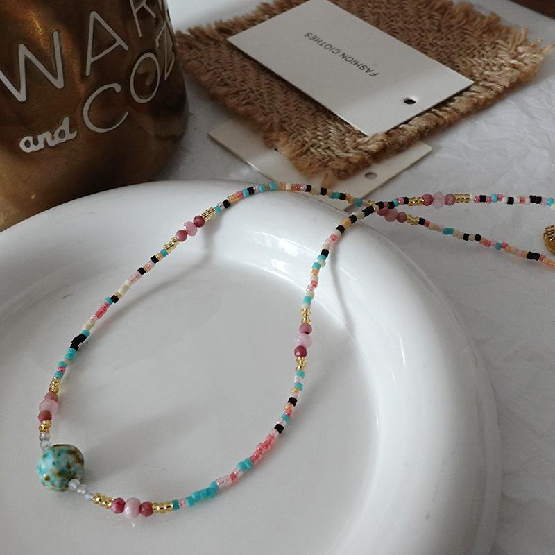 

Ожерелье из натурального камня, цветные бусины, высококачественные ювелирные изделия Sense Dopamine, весна и лето, универсальный дизайн, цепочка на ключицу