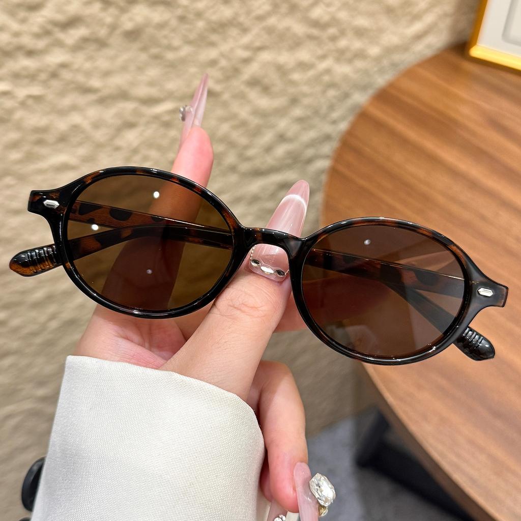 1Pc New Retro Oval Sunglasses for Women, Luxury Brand Small Rectangular Sunglasses for Women, Small Oval Glasses