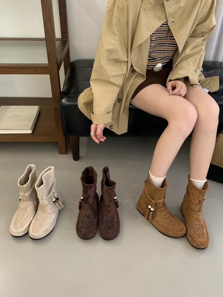 2025 Autumn New Retro Strap Fringed Boots Bosmian Flat Bottom Short Boots Women