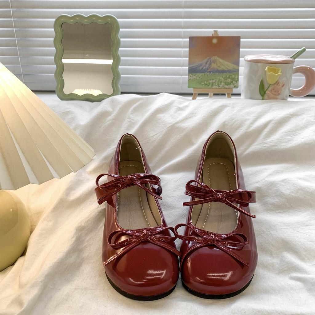 Red French Retro Mary Jane Shoes New Round Head Cute Flat Shoes Soft Sole Shallow Mouth Single Shoes