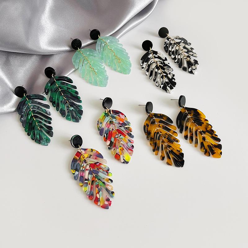 

Bohemian Multi-Layered Cartoon Leaf Earrings for Women with Silver Needle