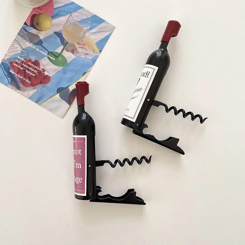 

Multifunctional Seahorse Wine and Beer Bottle Opener with Fridge Magnet розовый/фиолетовый