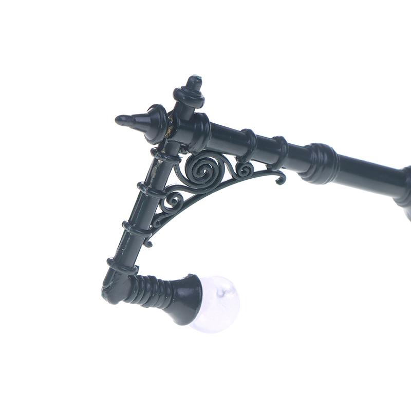 2/12 Stück Puppenhaus Mini Weihnachtsstraßenlaternen Gartenstraßenlaternen Simulationsmodell Miniaturen Lichter Ornamente Heimdeko