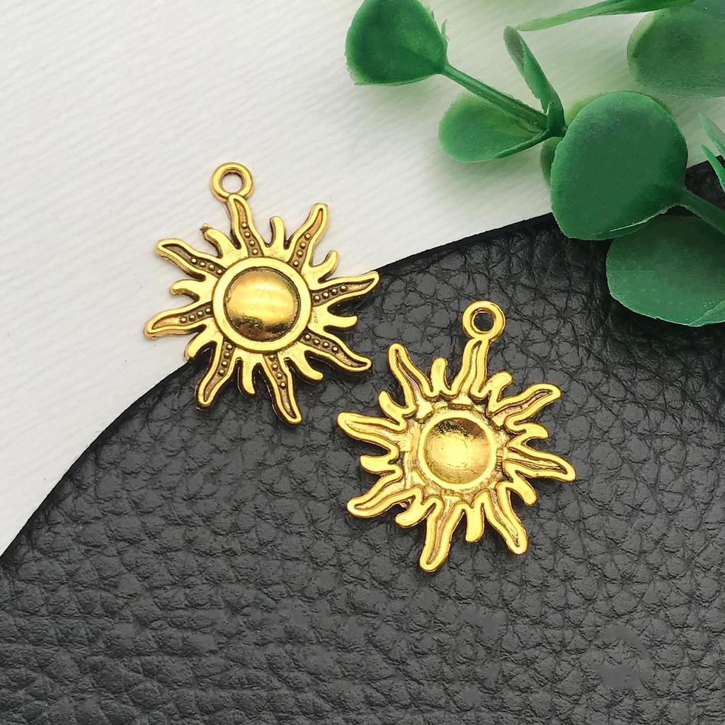 Pandantiv Charm Sol Lună Stea Aur Antich pentru Breloc sau Colier DIY