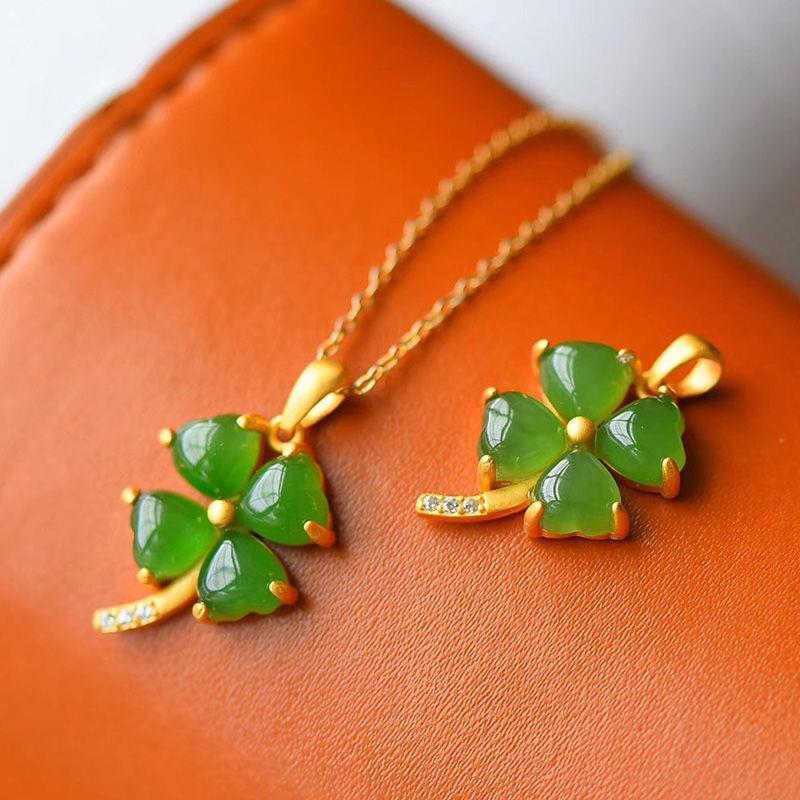 Classic Crystal Clover Pendant Necklace for Women Jewelry Fashion Silver 925 Sterling Clavicle Necklaces Lady Birthday Present